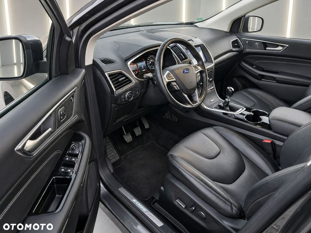 Ford Edge - 11