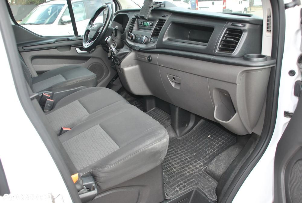 Ford Transit Custom - 8