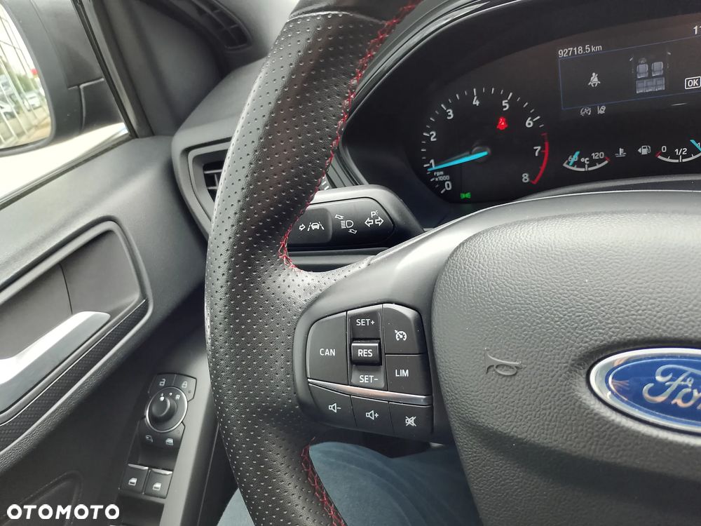 Ford Focus 1.0 EcoBoost Hybrid ST-LINE - 22
