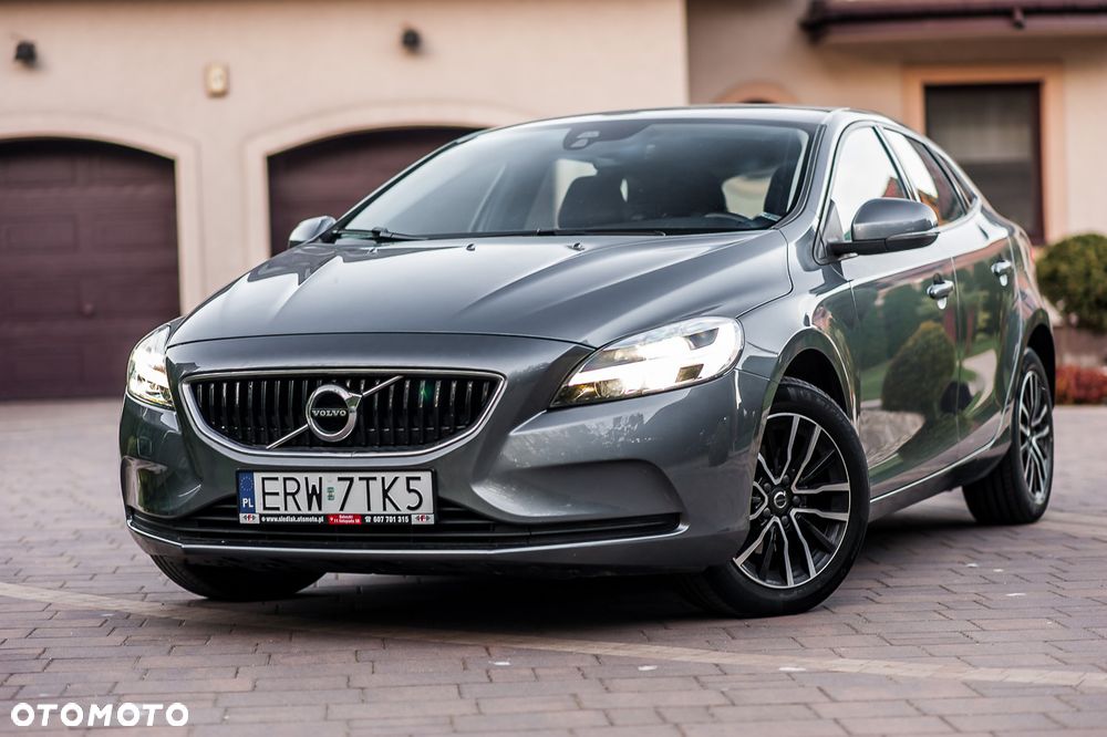 Volvo V40 D2 Drive-E Momentum - 2