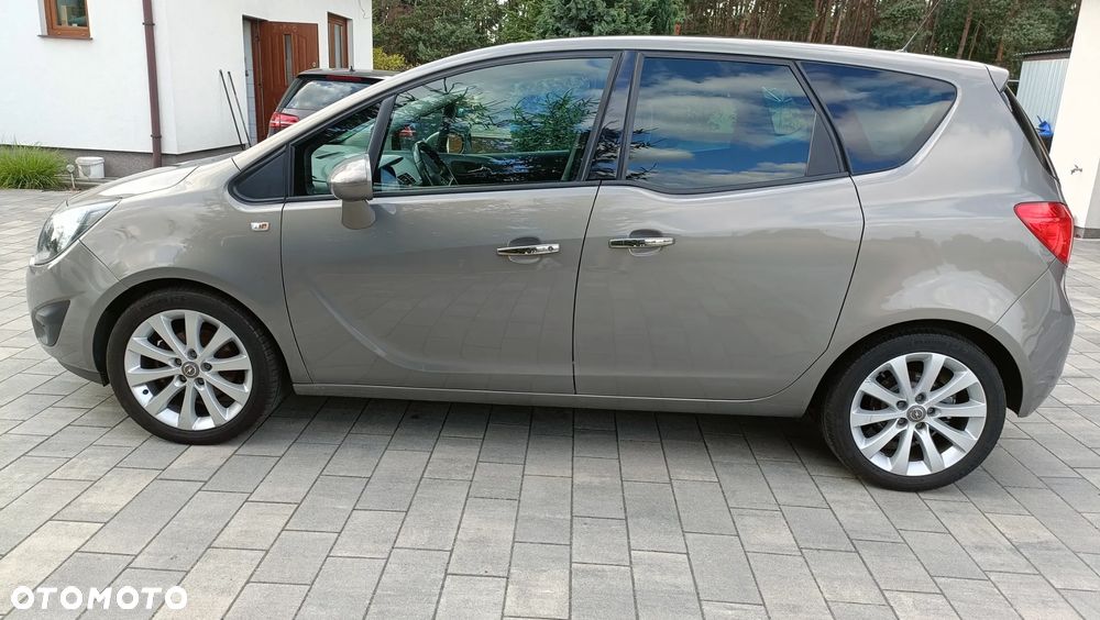 Opel Meriva 1.4 T Cosmo - 14