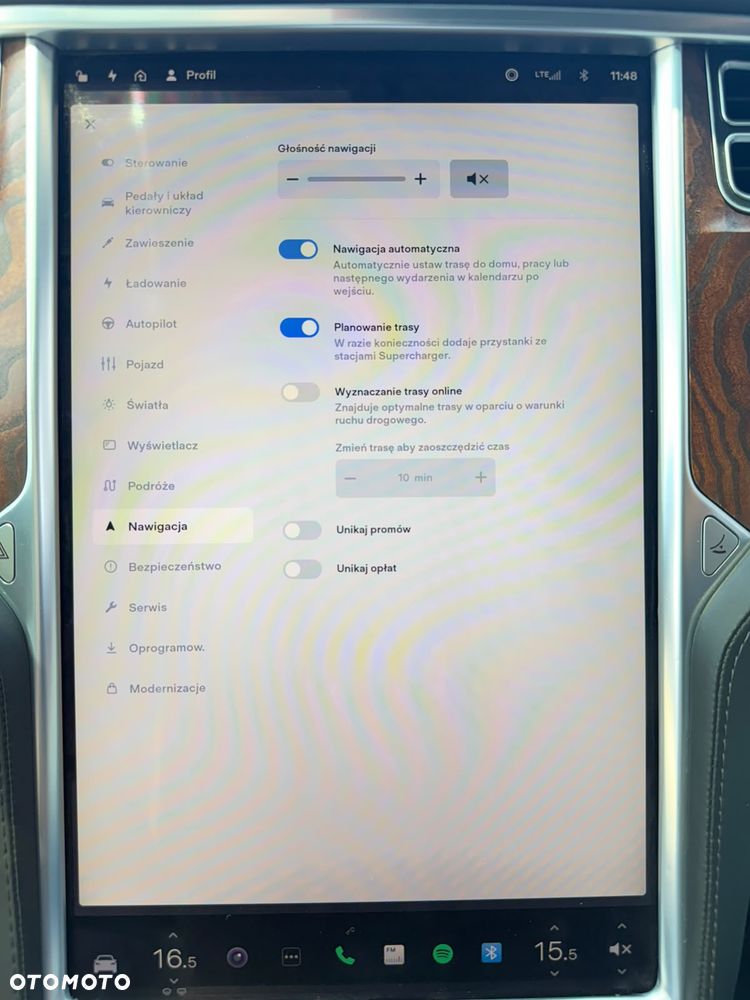 Tesla Model X - 27