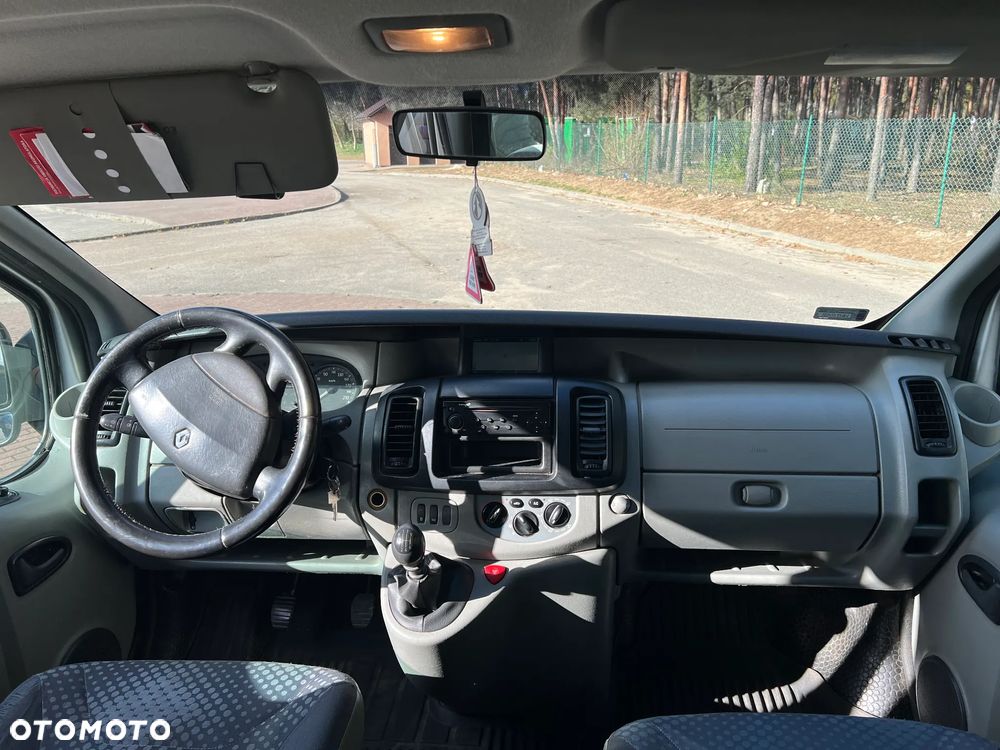 Renault Trafic - 13