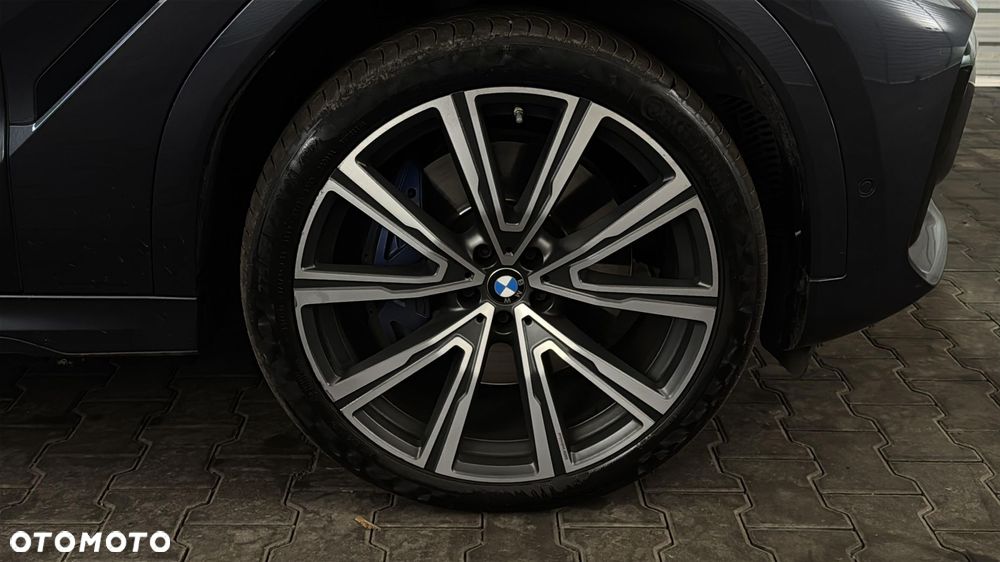 BMW X6 M50i - 17