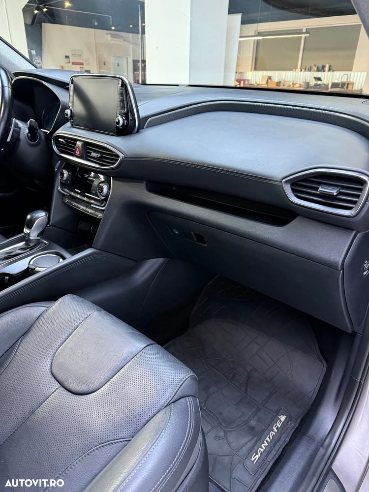 Hyundai Santa Fe 2.2 CRDi 4WD 8AT Luxury - 6