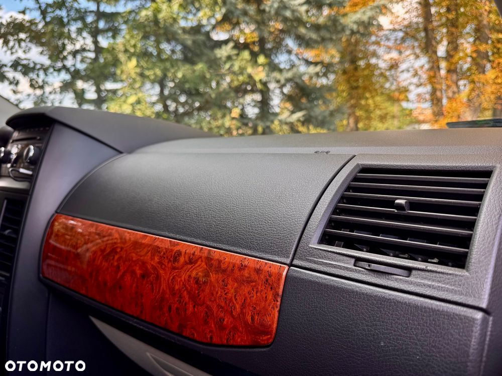 Chrysler Grand Voyager 2.8 CRD Automatik LX - 27