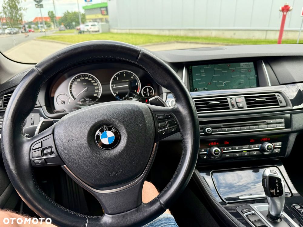 BMW Seria 5 520d Sport-Aut - 8