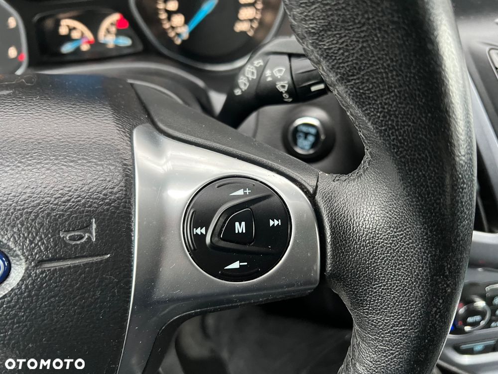 Ford Focus - 33