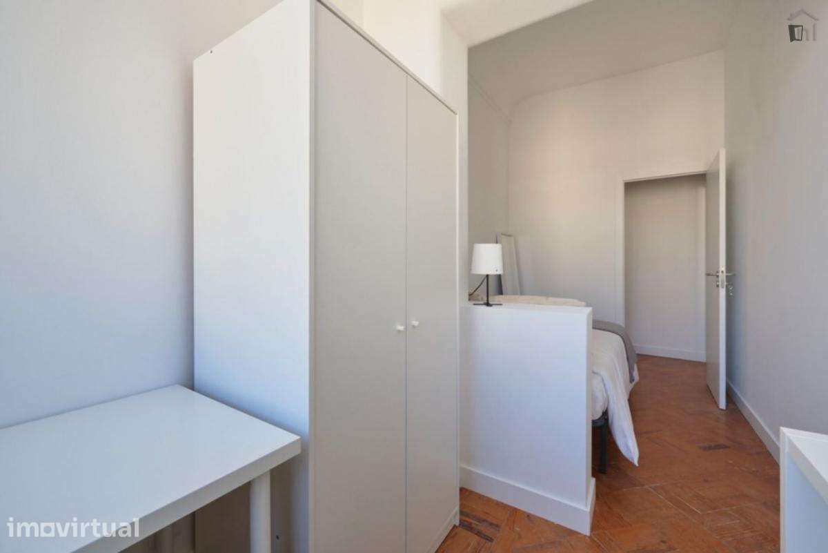 Quarto - localizado em Alameda Lisbon - Grande imagem: 4/25