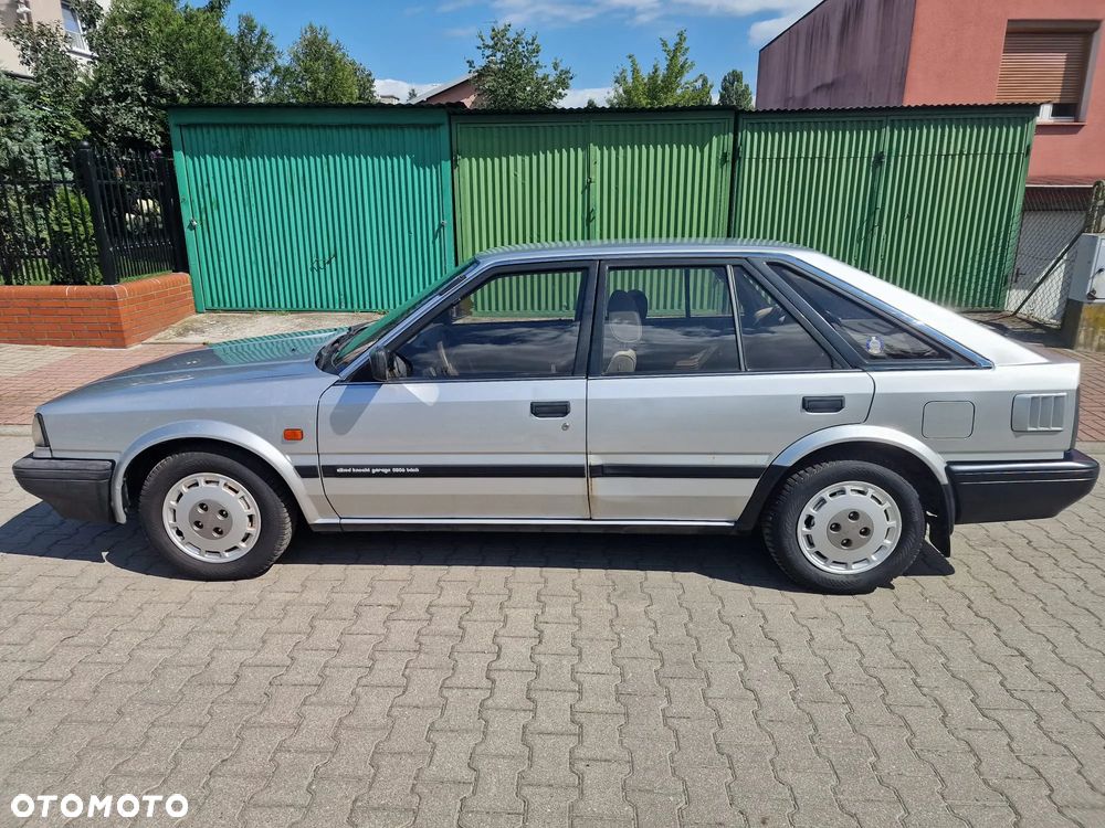 Nissan Bluebird - 24