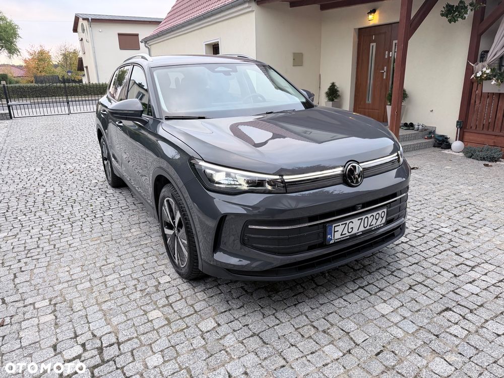 Volkswagen Tiguan - 2