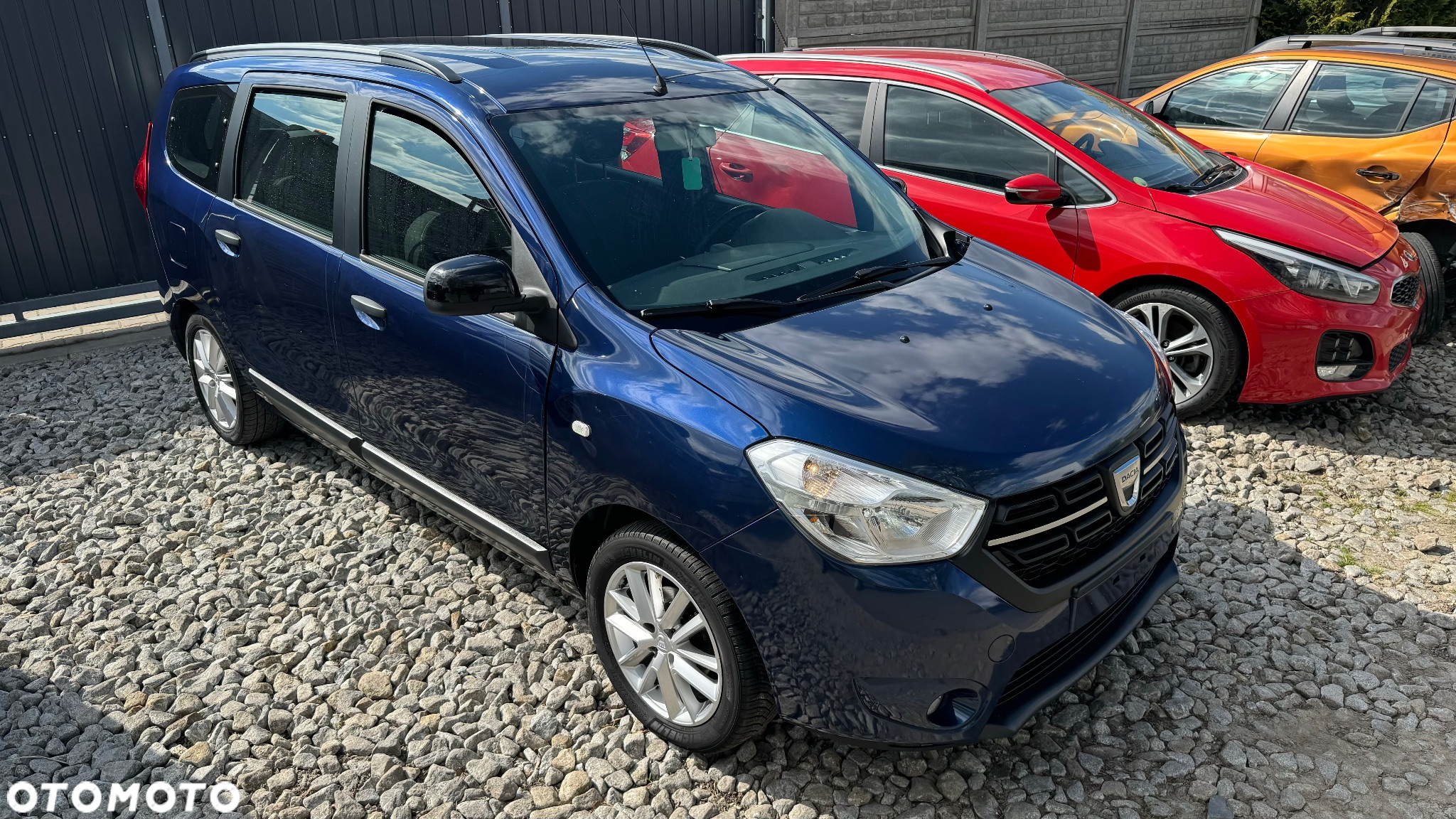 Dacia Lodgy 1.6 SCe Laureate S&S - 3