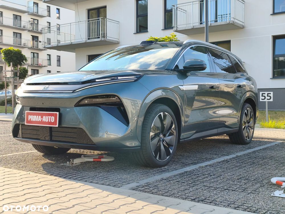 BYD Tang L - 12