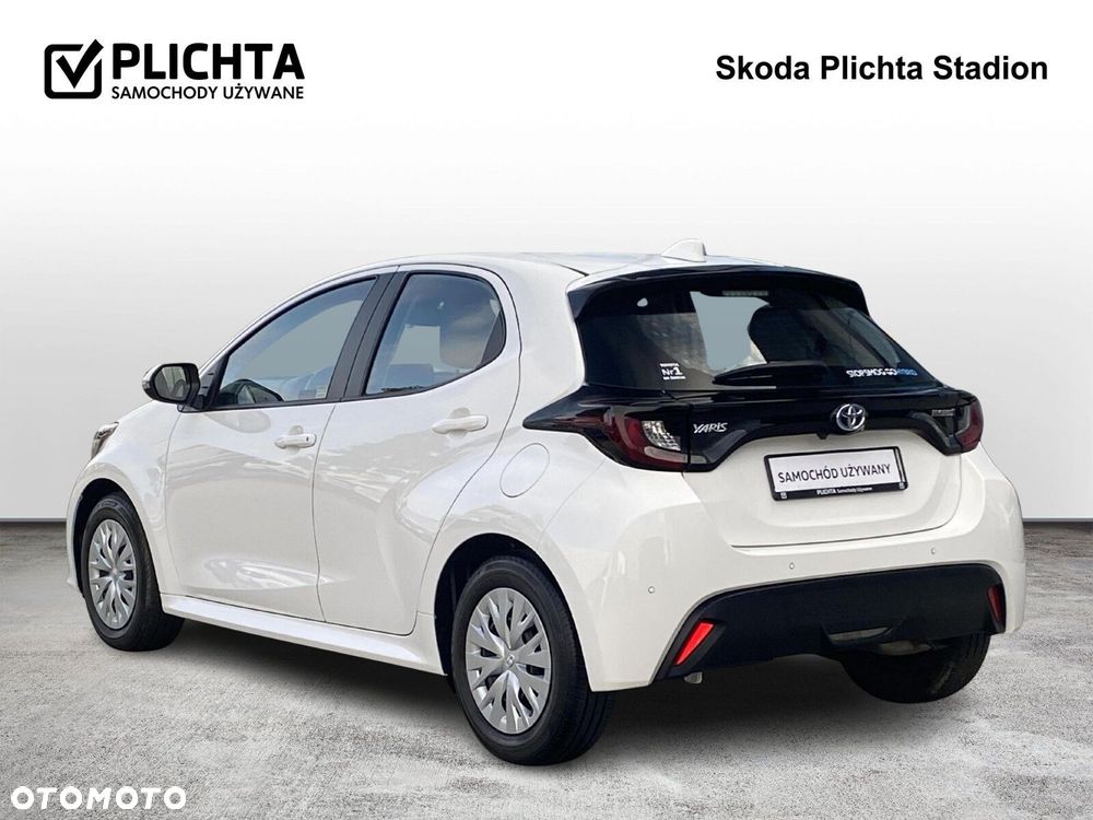 Toyota Yaris - 4