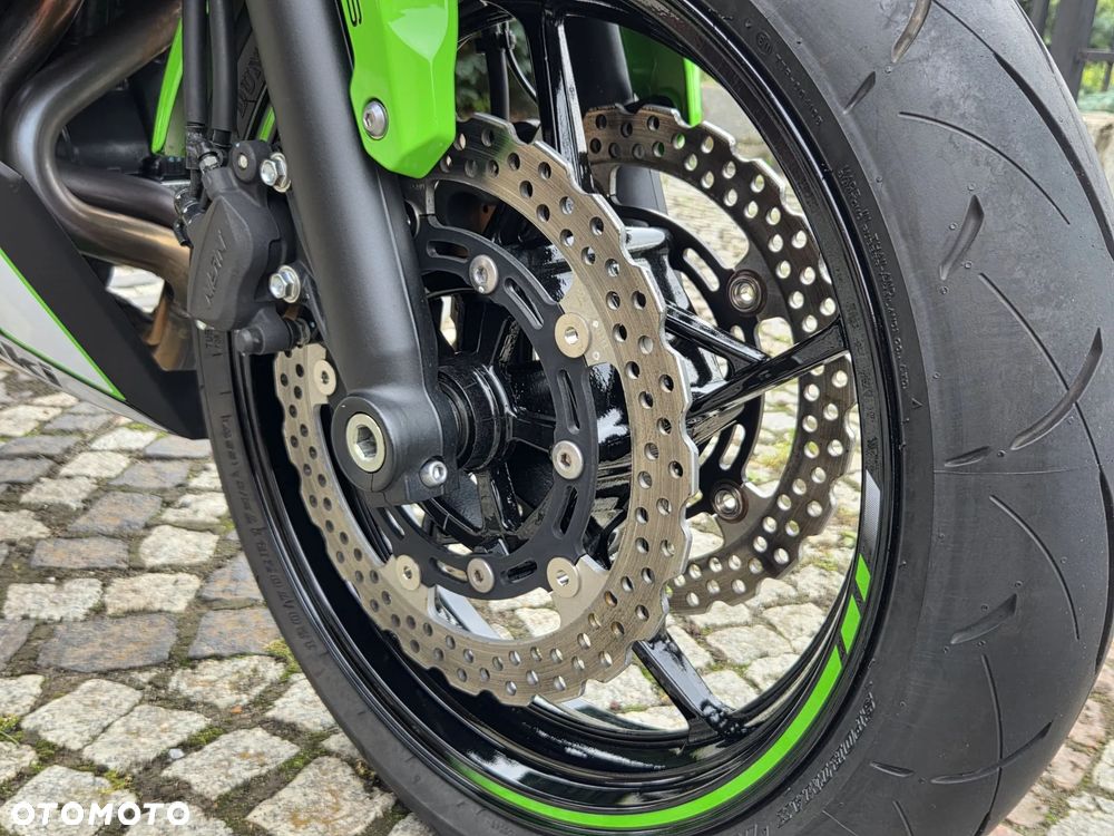 Kawasaki Ninja - 16