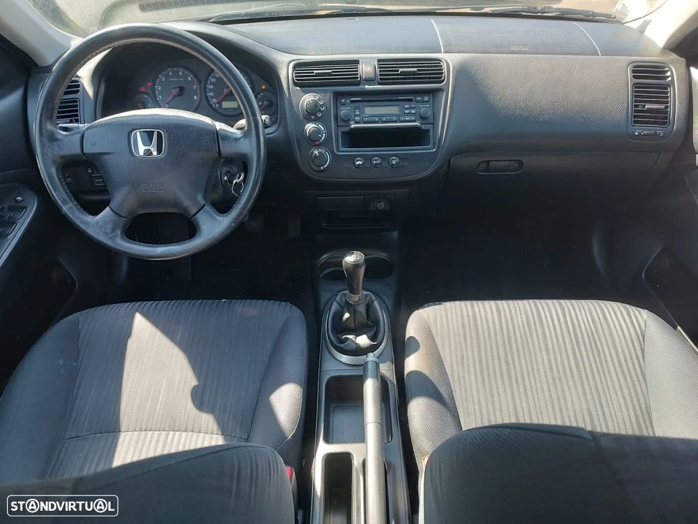 Honda Civic 1.6 ES - 13