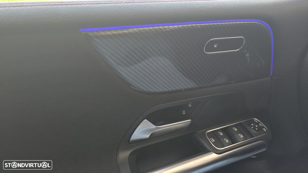 Mercedes-Benz B 200 7G-DCT AMG Line - 35