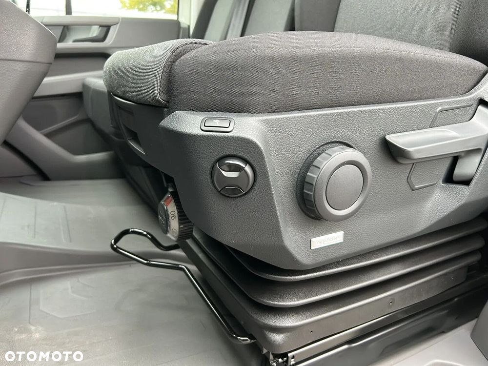 Volkswagen Crafter 35 Furgon AUTOMAT/L4H3, 2.0BiTDI 177KM, 4490mm, Wysoki dach, r.o. 4490 - 14