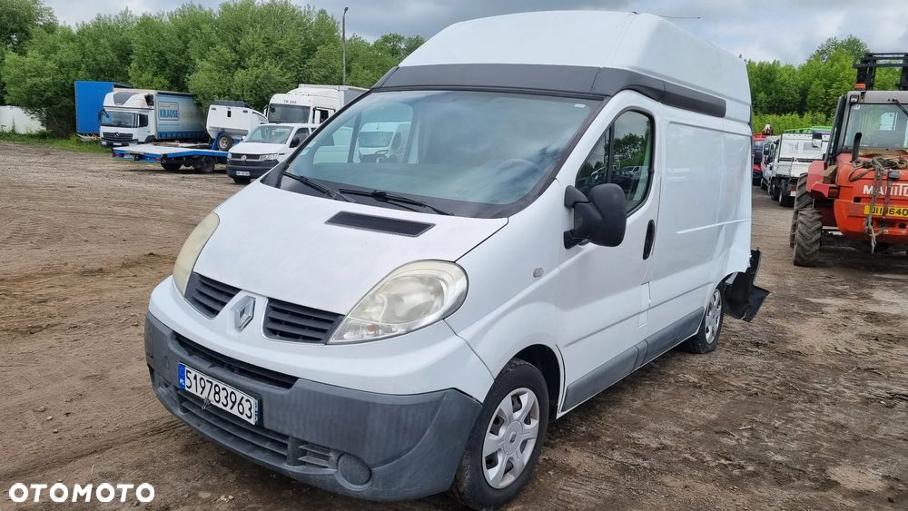 Renault Trafic - 8