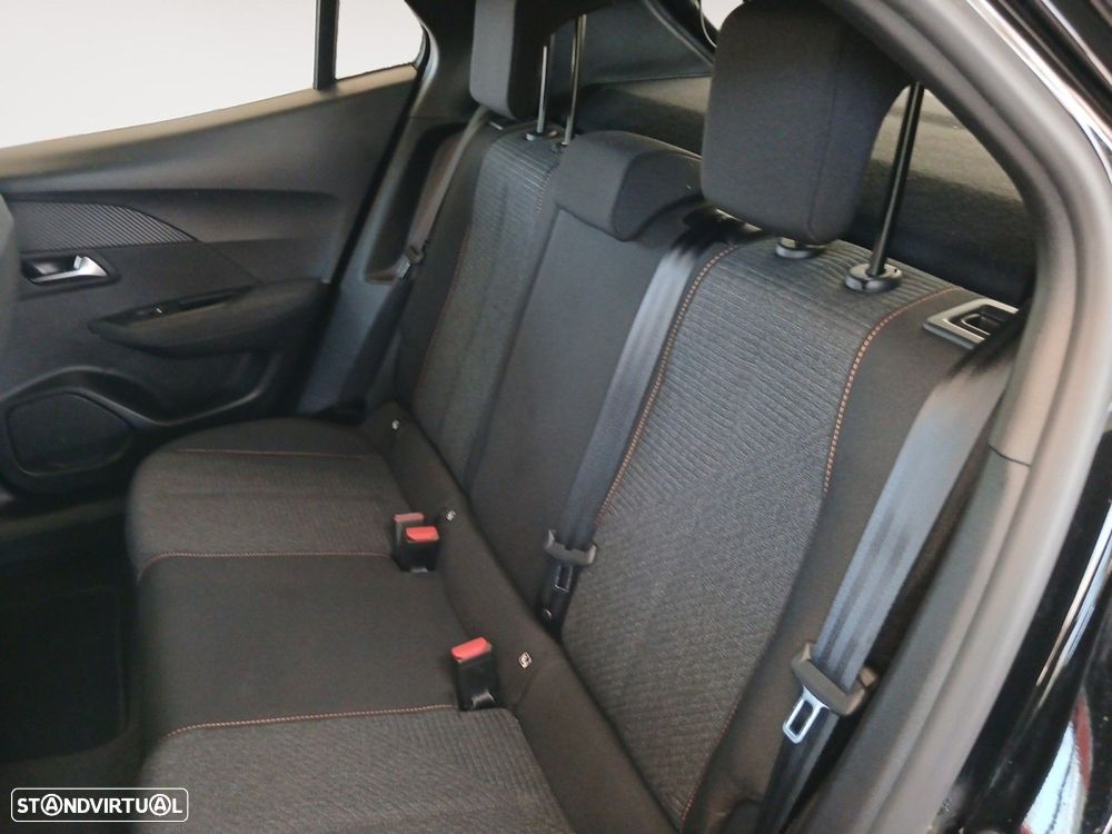 Peugeot 2008 1.2 PureTech Style - 13