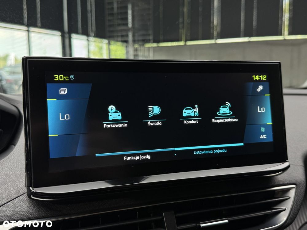 Peugeot 3008 1.6 PureTech Hybrid PHEV Allure S&S EAT8 - 32