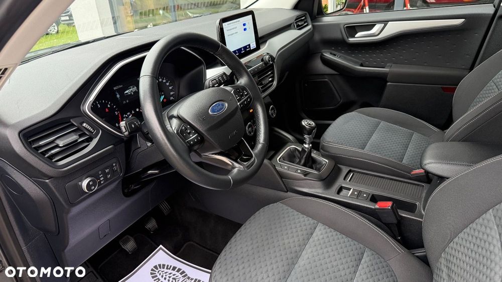 Ford Kuga - 18