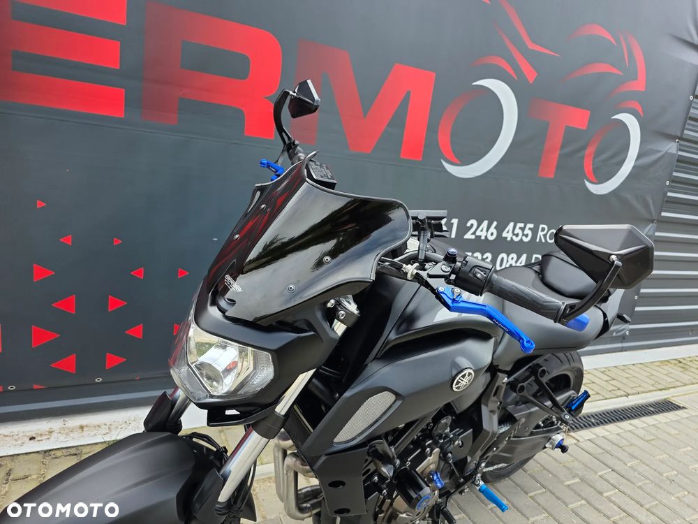 Yamaha MT - 12