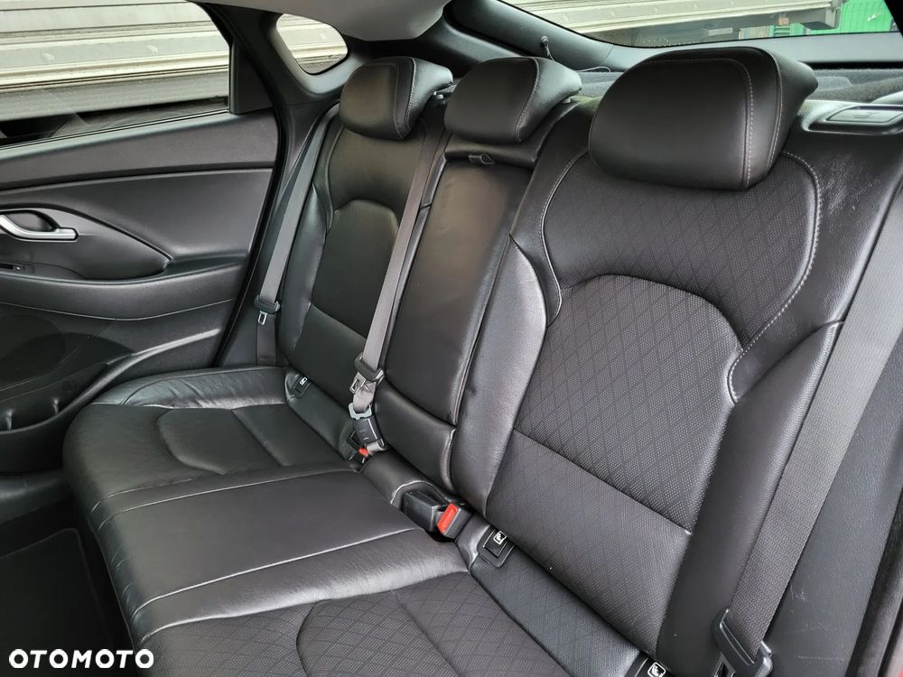 Hyundai i30 1.4 T-GDI DCT Premium - 26