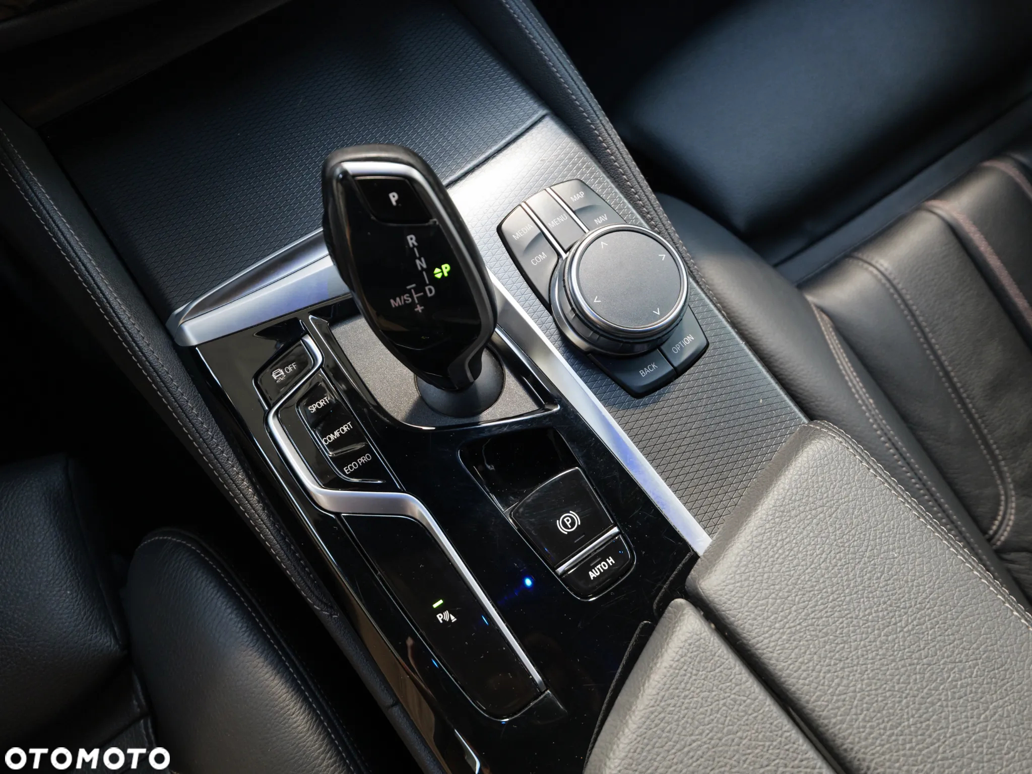 BMW Seria 5 - 34