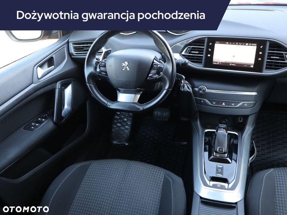 Peugeot 308 - 8