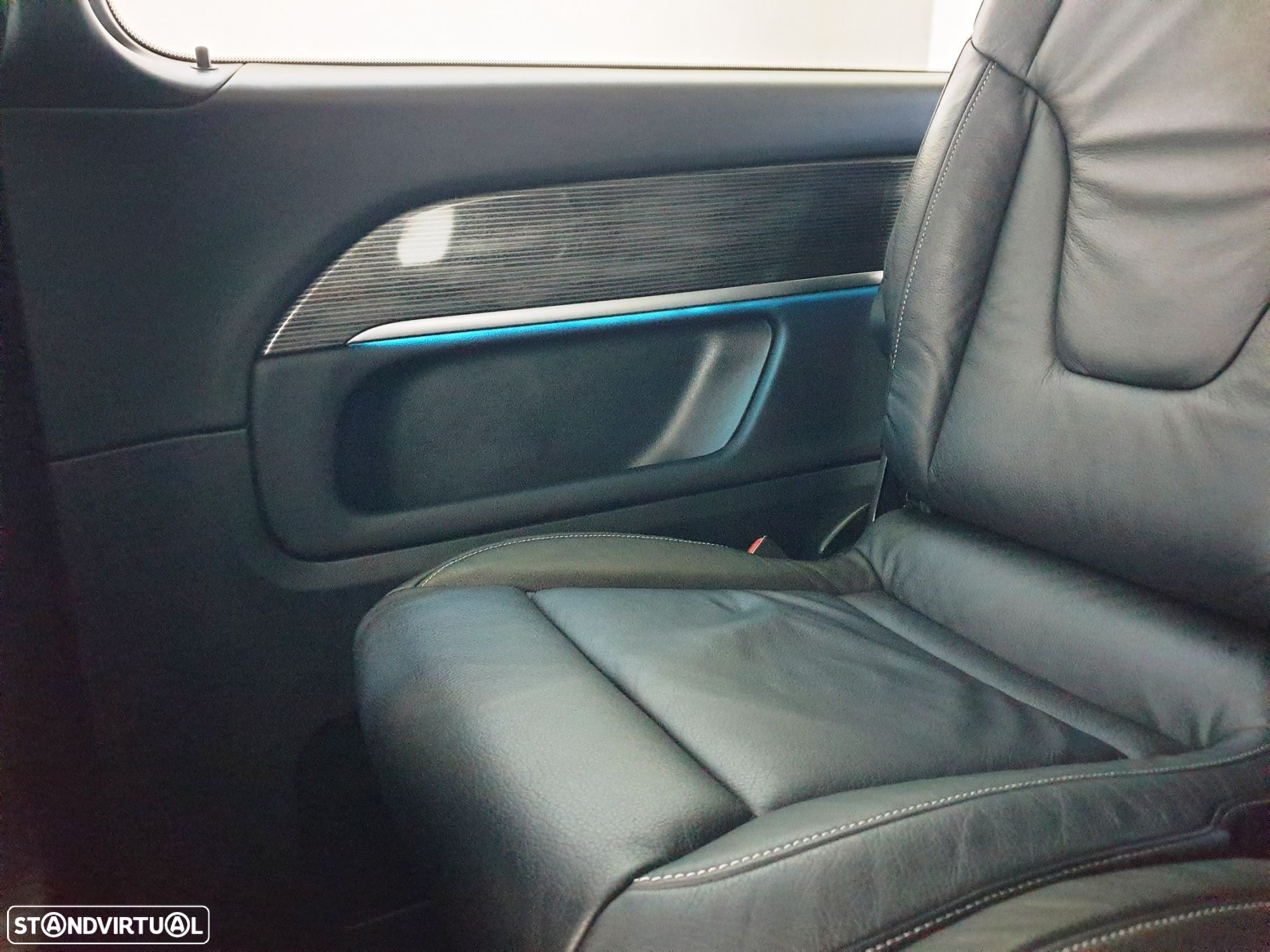 Mercedes-Benz V 300 d Longo Avantgarde - 31