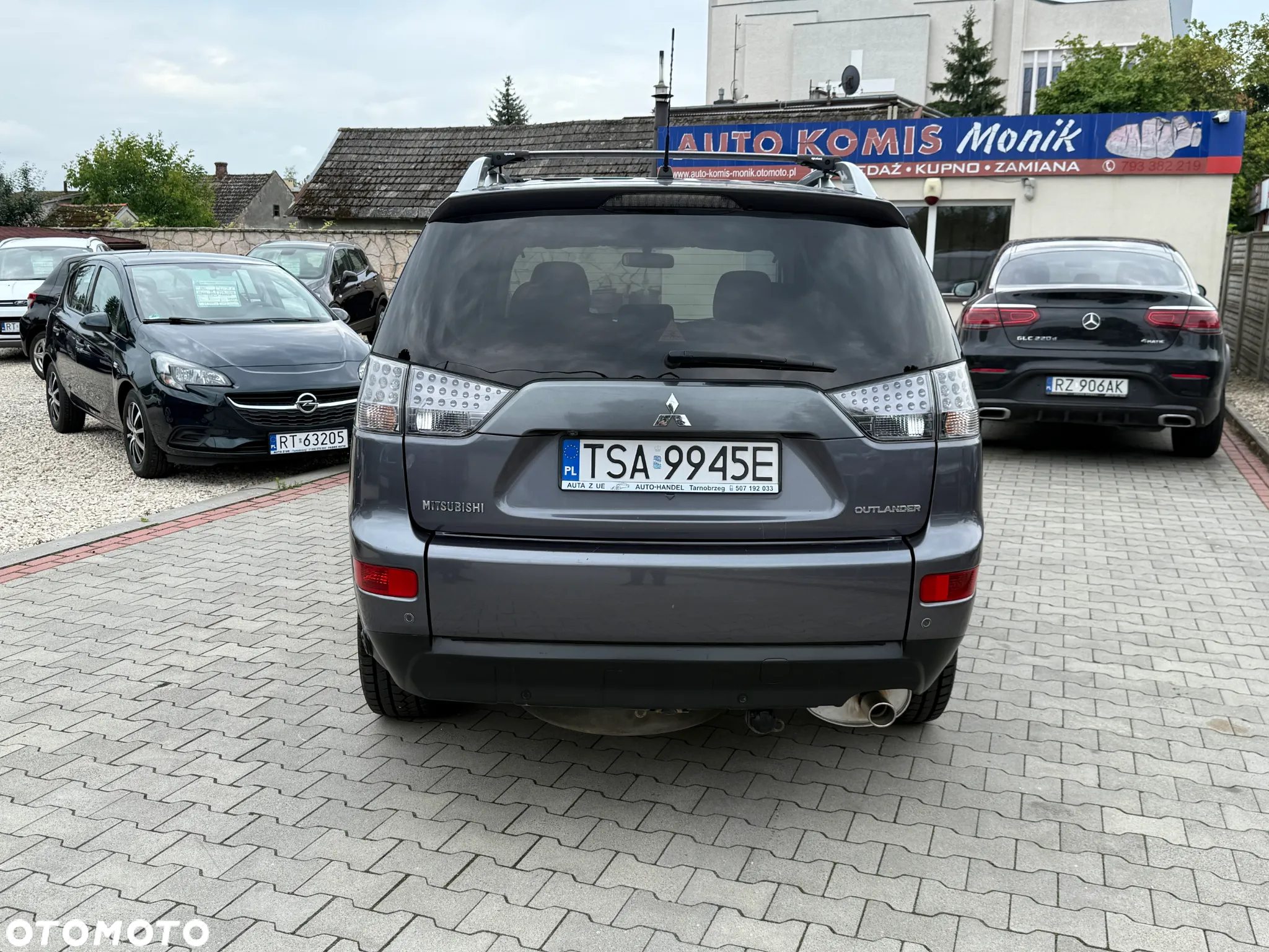 Mitsubishi Outlander 2.4 Intense + - 16