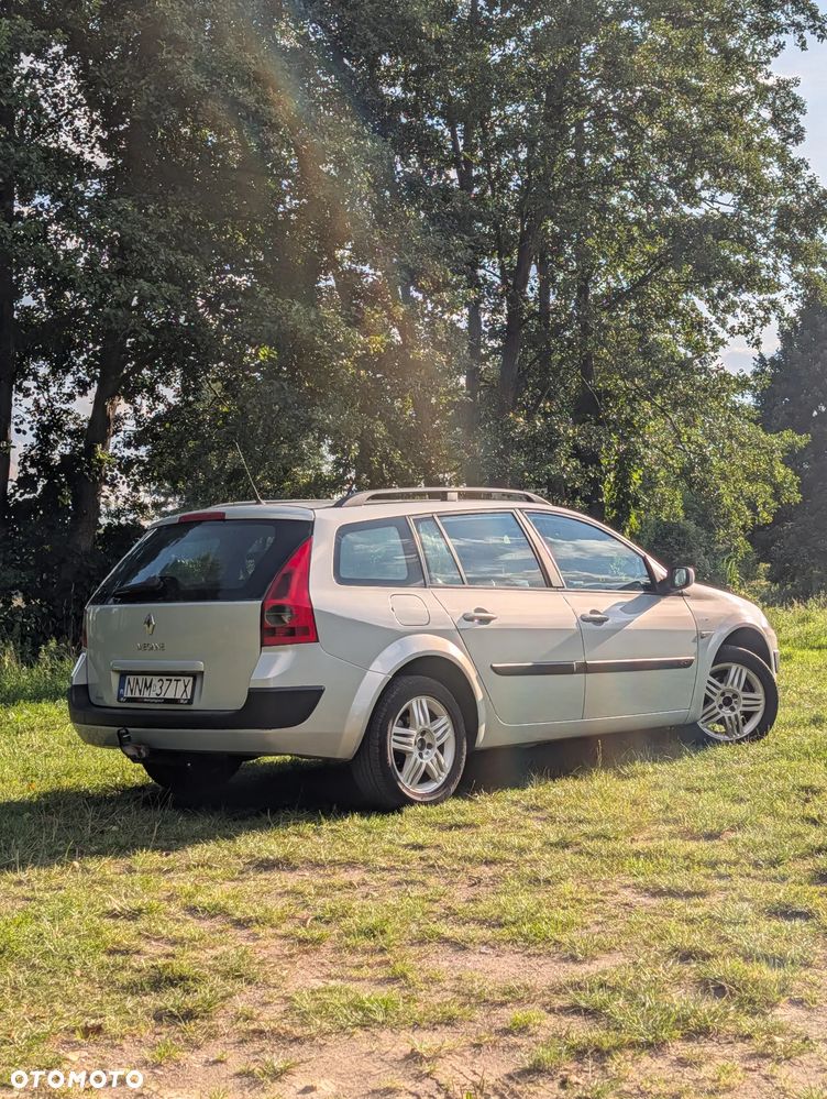Renault Megane 1.5 dCi Confort Authentique - 4