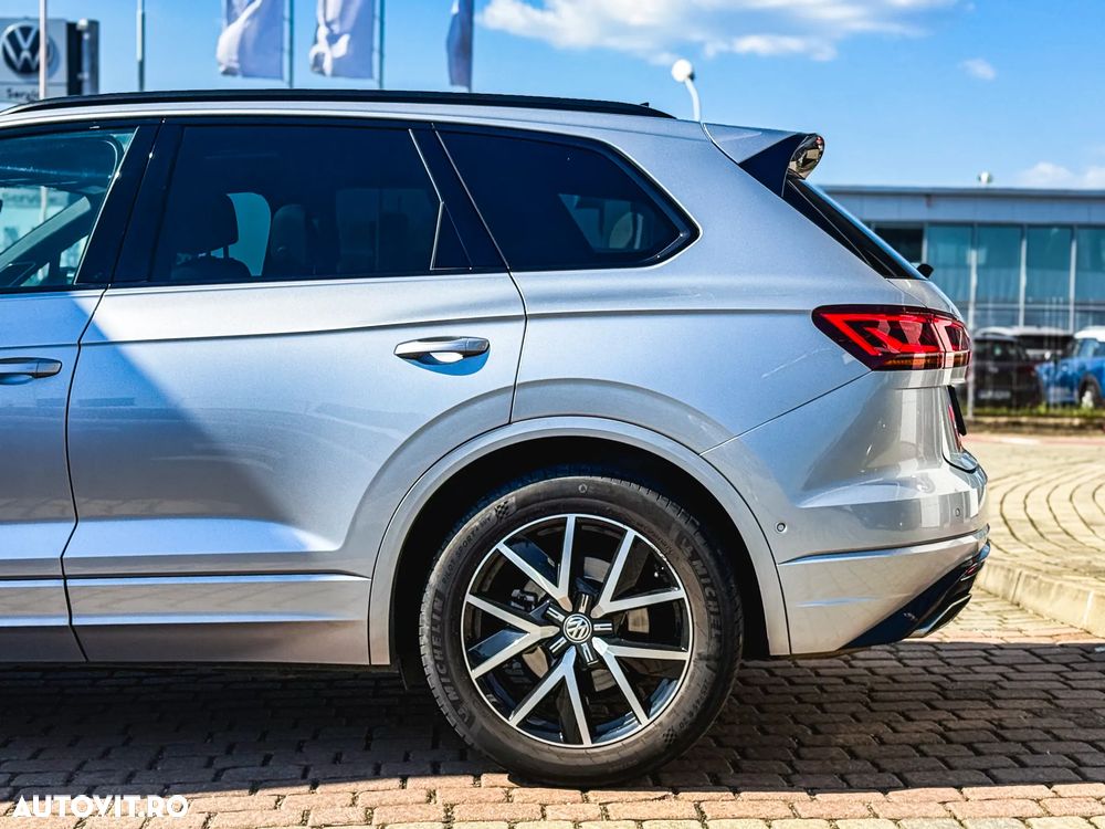 Volkswagen Touareg V6 TDI R-Style - 31