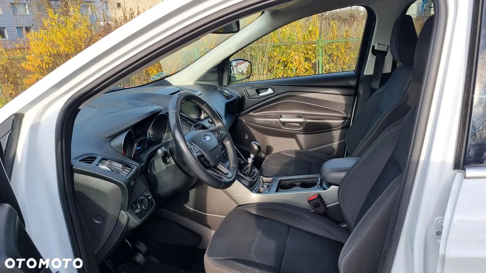 Ford Kuga 2.0 TDCi 4x2 Cool & Connect - 16