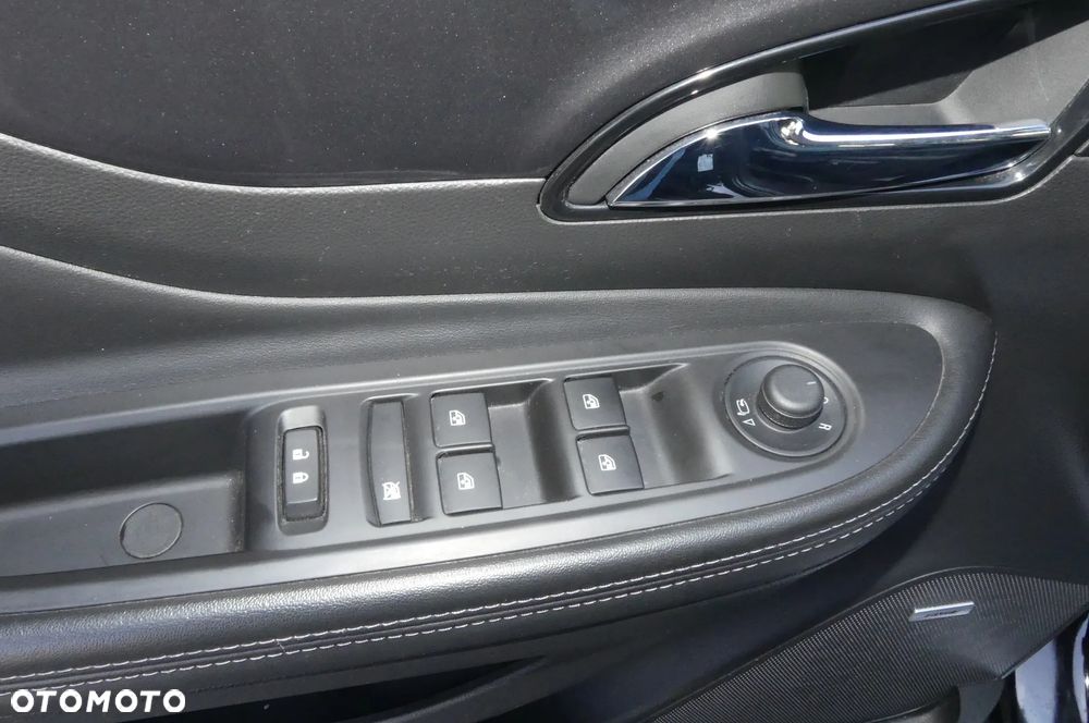 Opel Mokka X 1.4 T Design Line S&S - 19