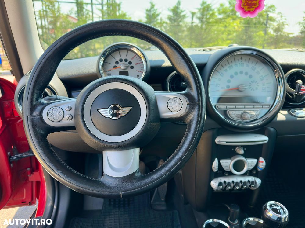 Mini Cooper One D - 10