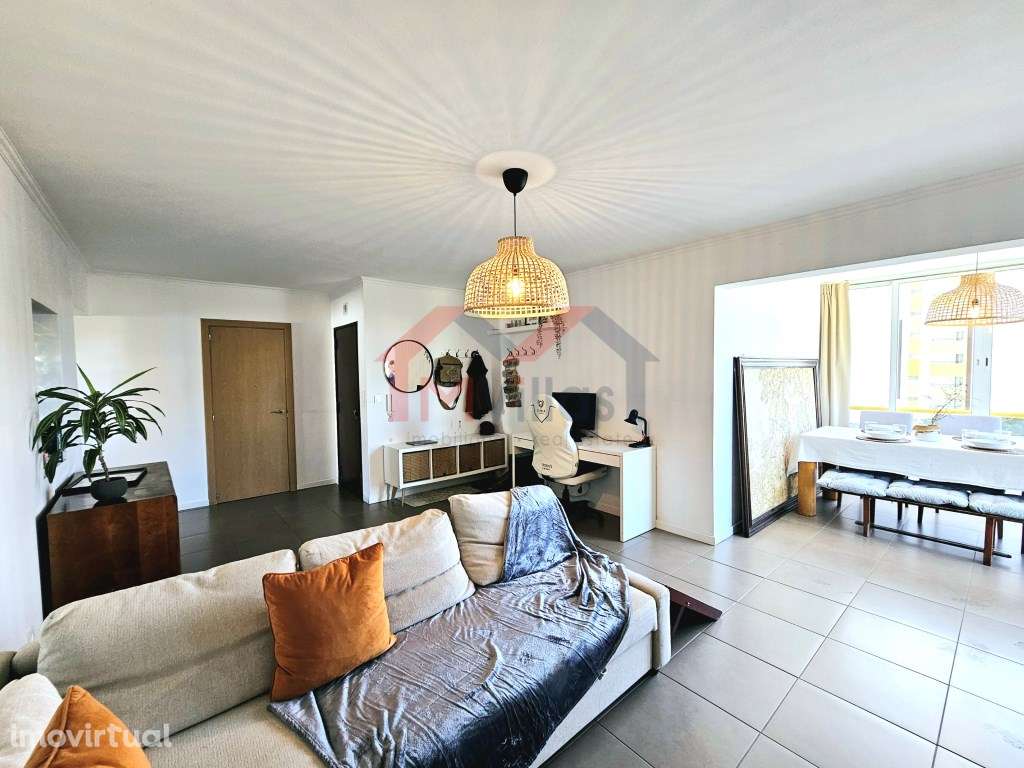 Apartamento T2 com vista mar a 200 metros da praia - Quarteira - Grande imagem: 2/14