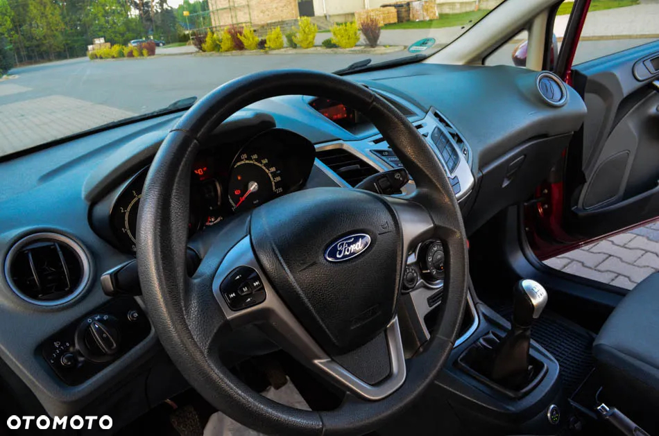 Ford Fiesta 1.4 Silver X (Trend) EU5 - 27