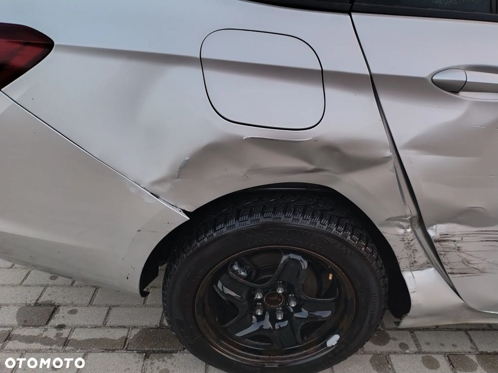 Opel Astra - 24