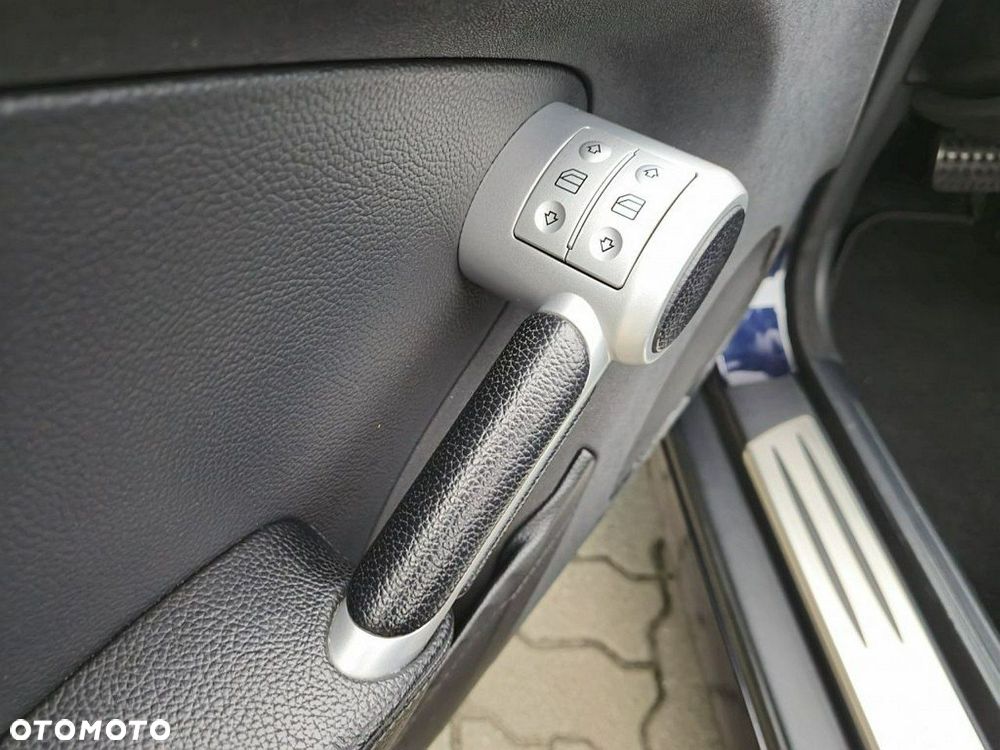 Mercedes-Benz SLK - 25