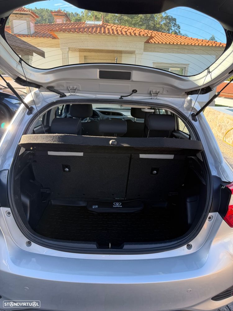 Toyota Yaris - 4