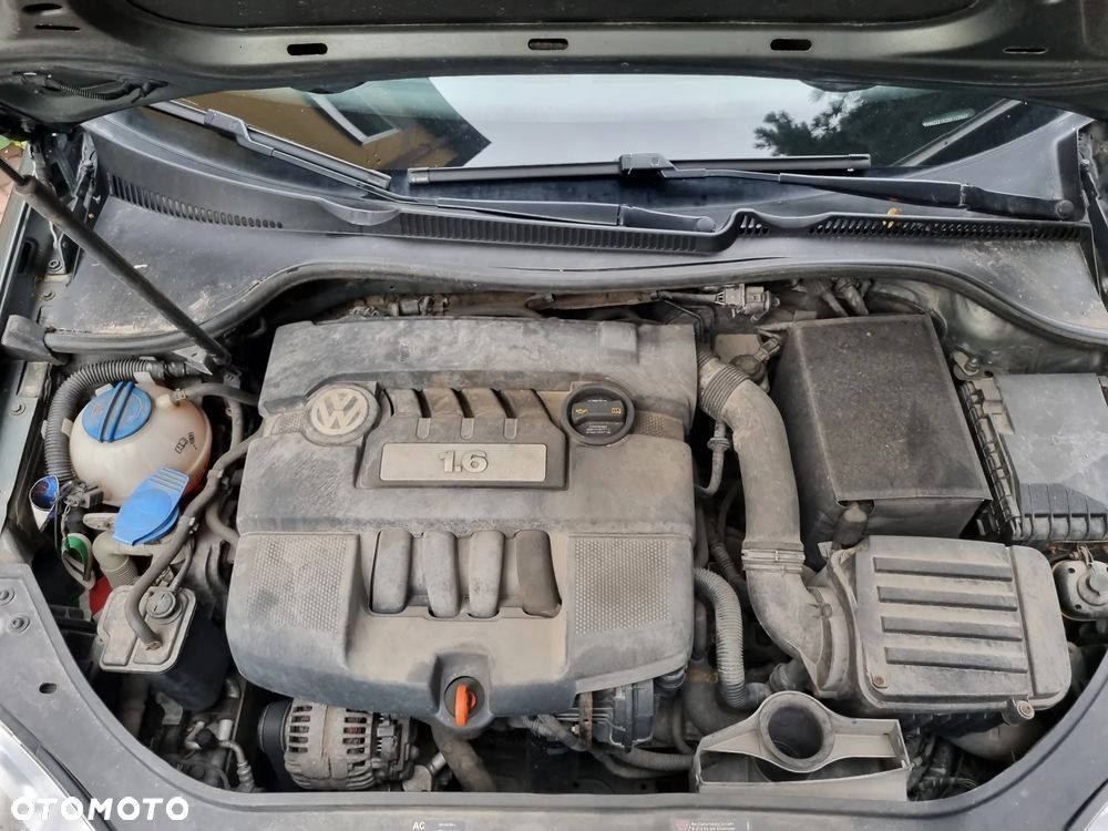 Volkswagen Golf - 21