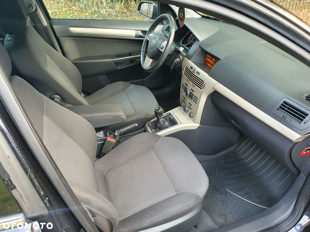 Opel Astra 1.6 Sport - 14