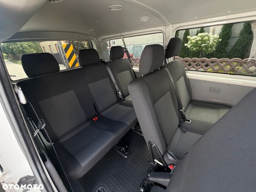 Volkswagen Transporter L2H1 Plus Trendline - 33