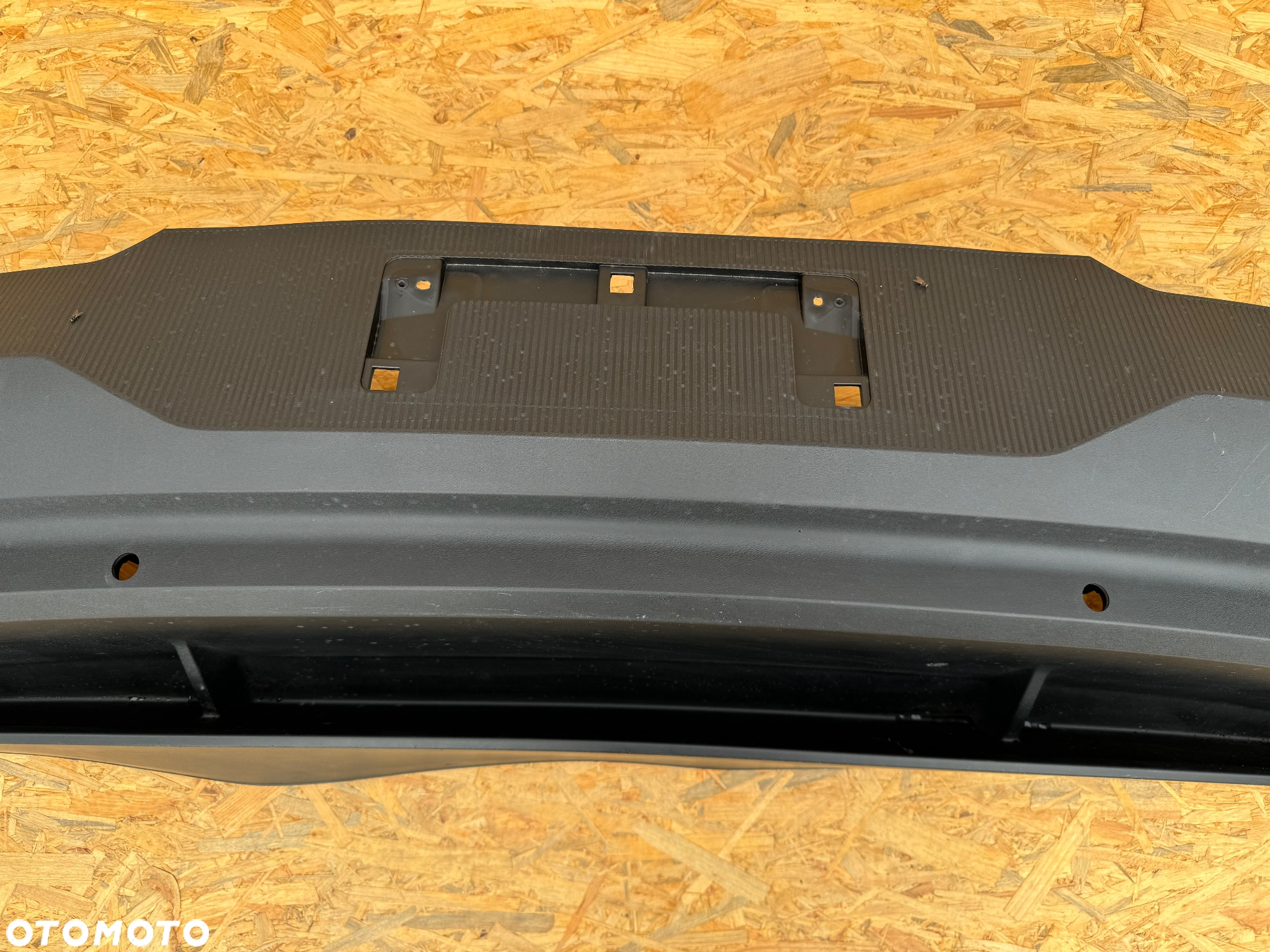 ZDERZAK TYŁ TYLNI VOLVO EX30 EX-30 DÓŁ SPOILER DYFUZOR 31345661 ORYGINAŁ - 4