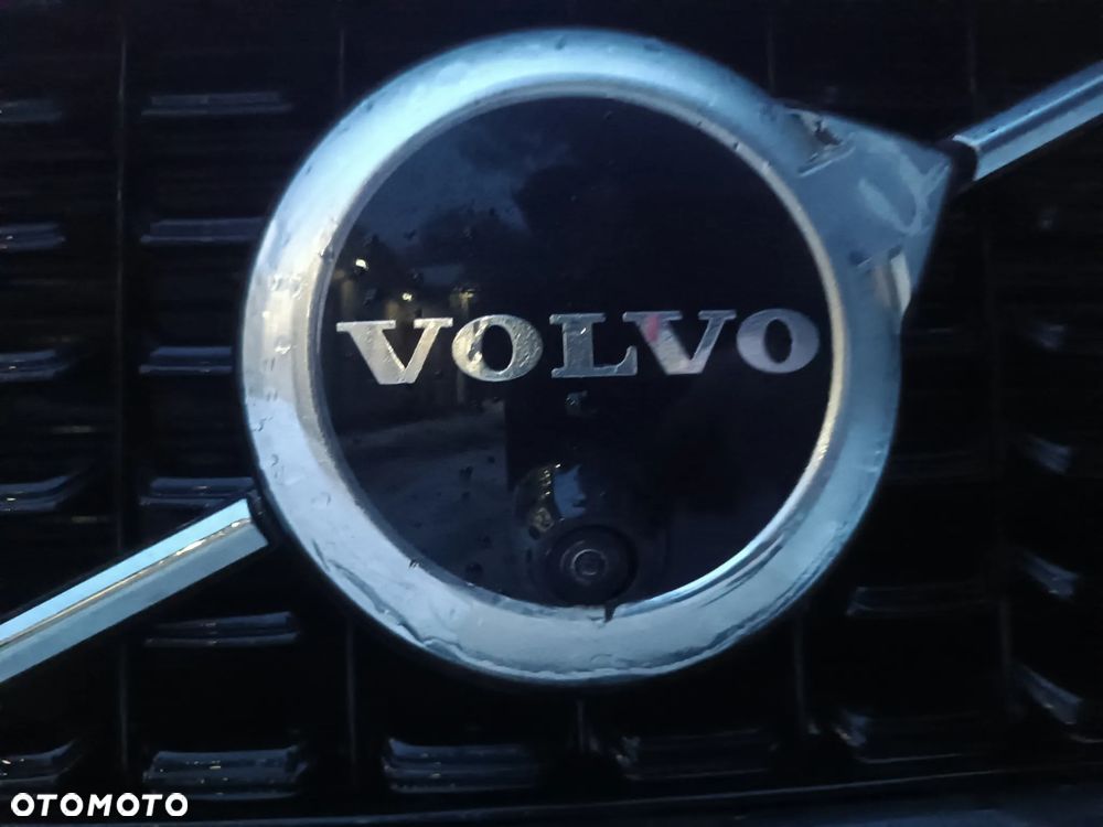 Volvo V90 T8 AWD Plug-In Hybrid R-Design - 33