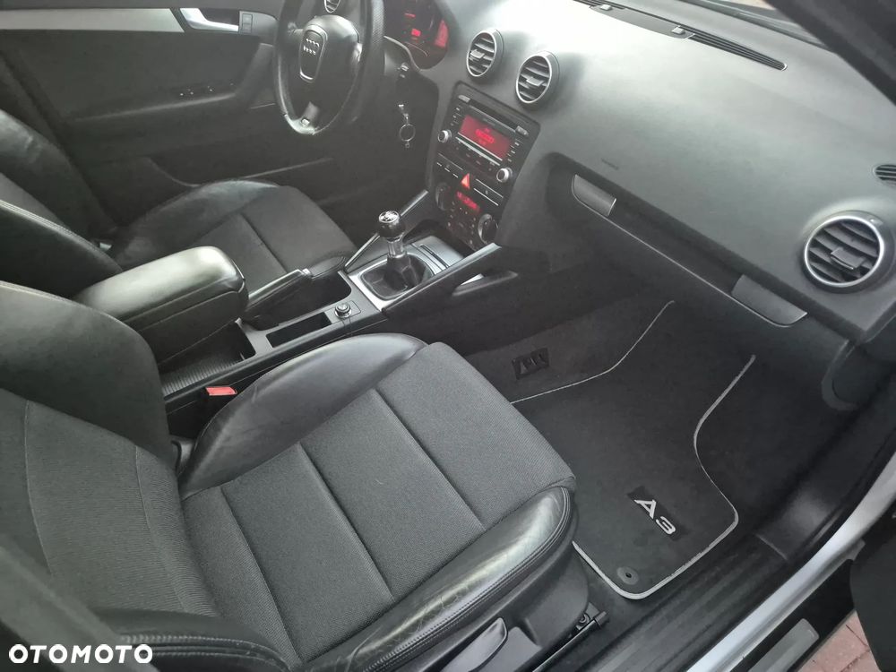 Audi A3 Sportback 2.0 TDI DPF S line Sportpaket (plus) - 37