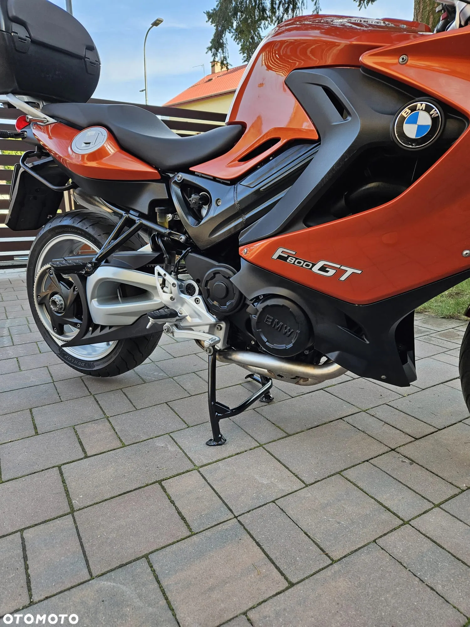 BMW F - 18