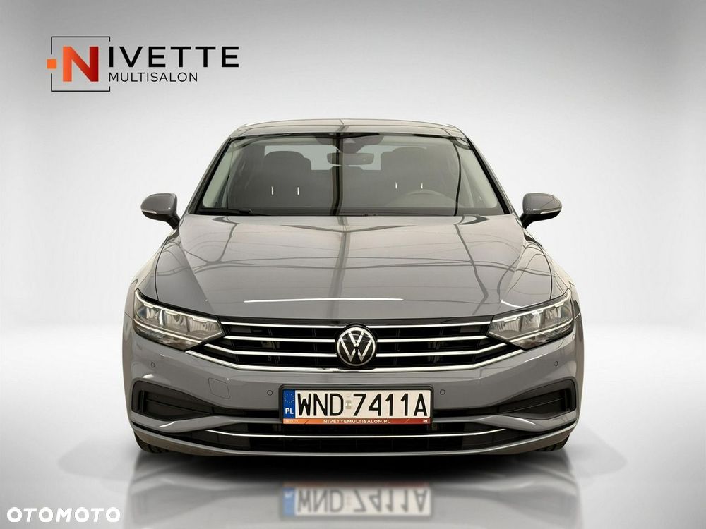 Volkswagen Passat - 9